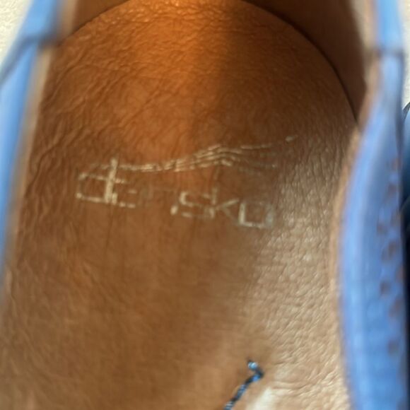 Dansko Sz 39 (8) Blue Perforated Leather Slip On Loafers EUC - Picture 6 of 11
